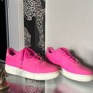 Pink Air Force 1 sz 8.5